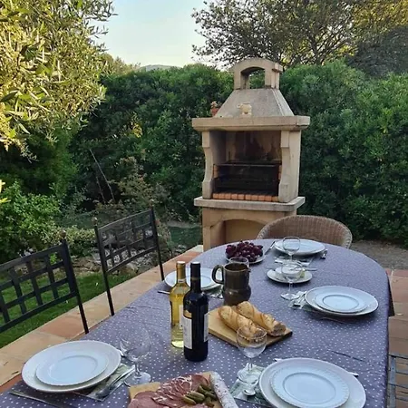 Provencal Avec Piscine *